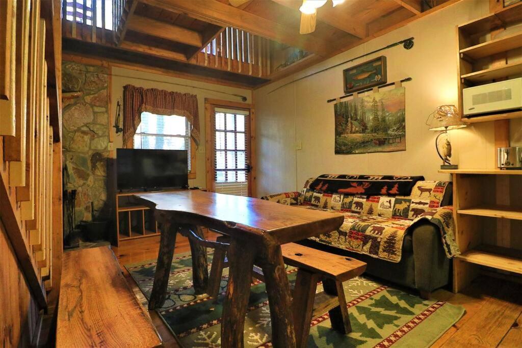 הלן Cute Cabin Creek & Firepit #12 מראה חיצוני תמונה