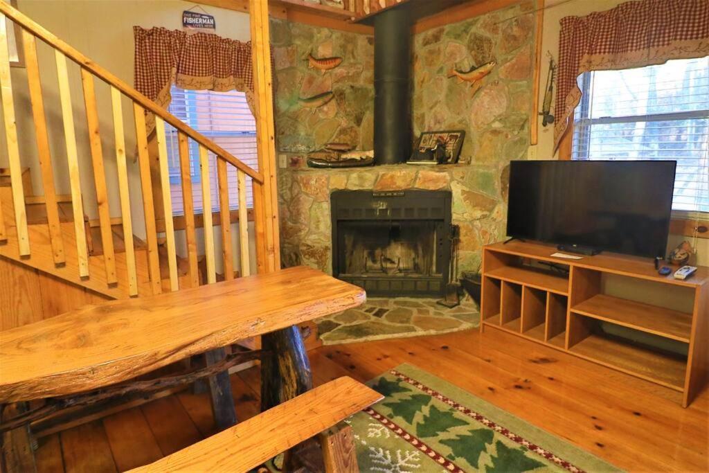 הלן Cute Cabin Creek & Firepit #12 מראה חיצוני תמונה